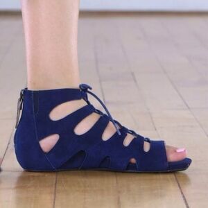 NEW! Earthies Suede Roma Gladiator Sandals Black